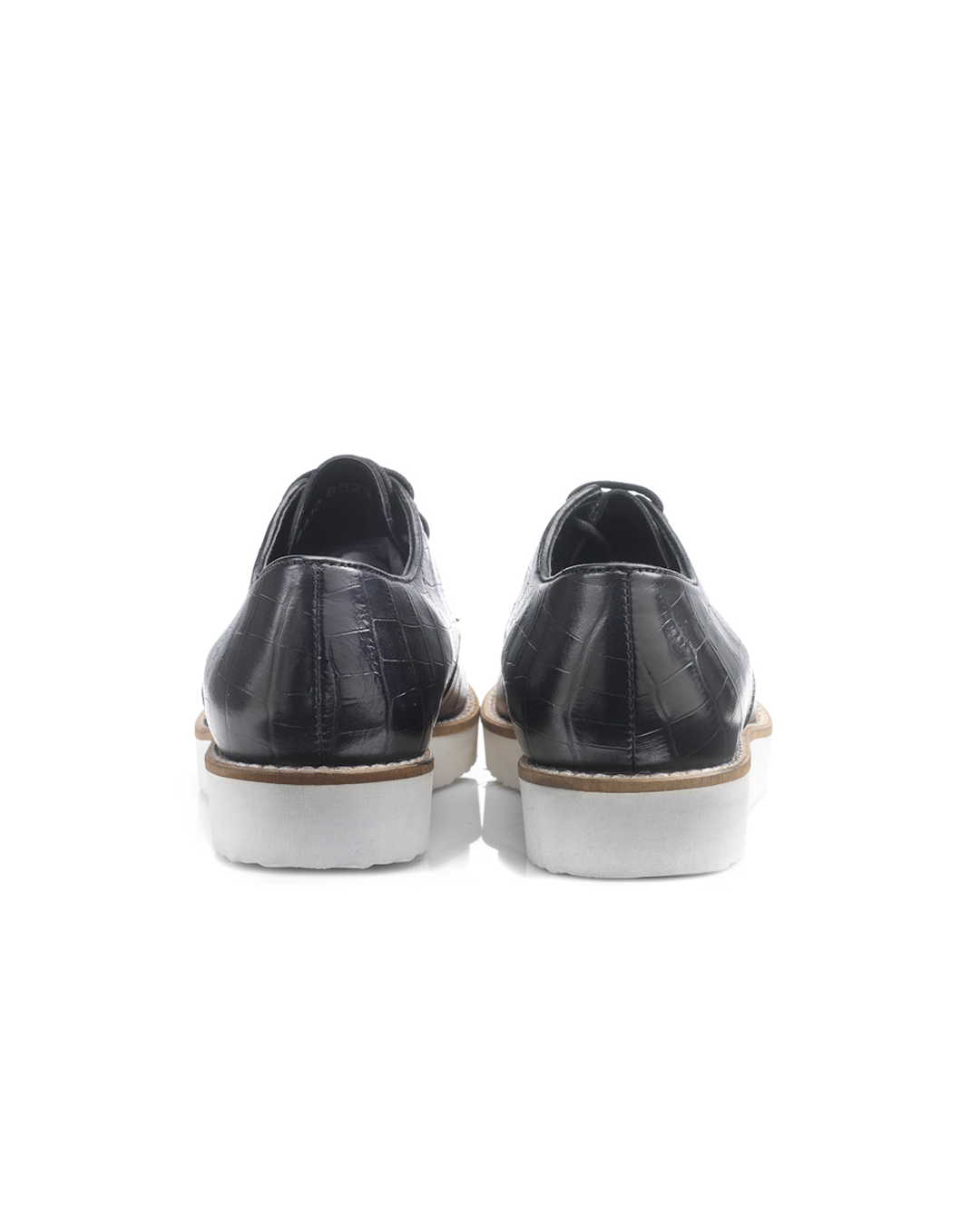 Scarpa Stringata Lilith Nera
